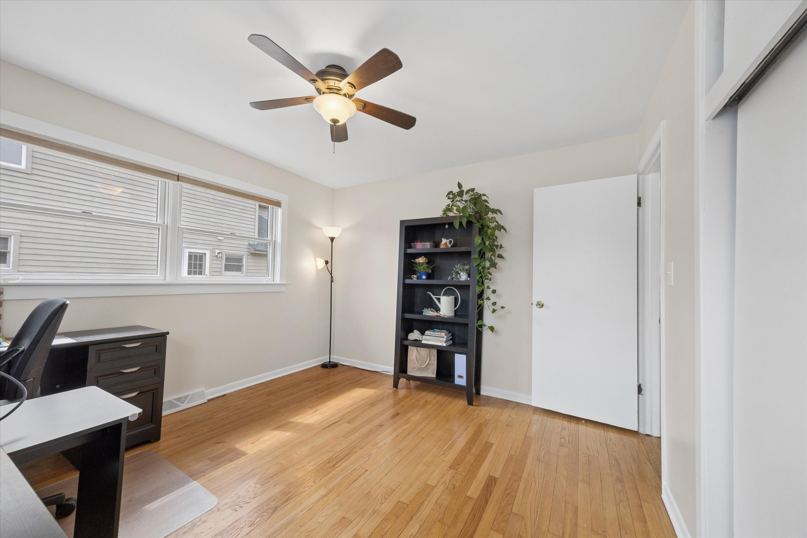 5325 S Catherine Avenue, Countryside, IL 60525