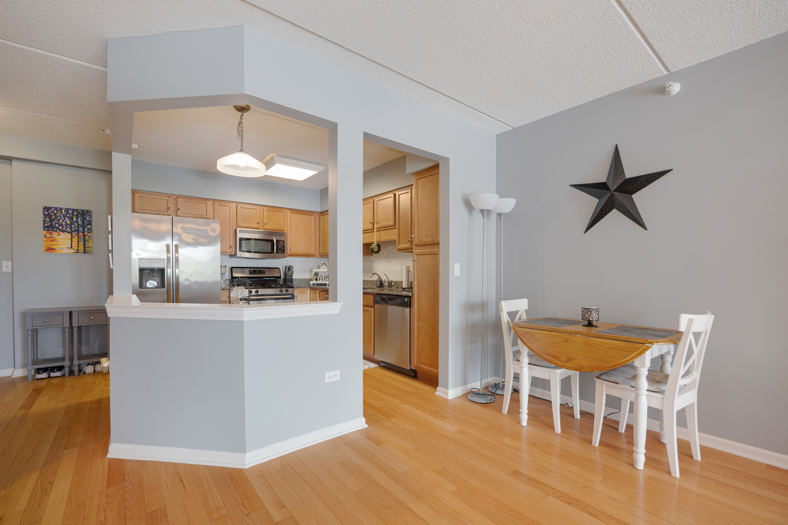 225 Main Street #216, Roselle, IL 60172