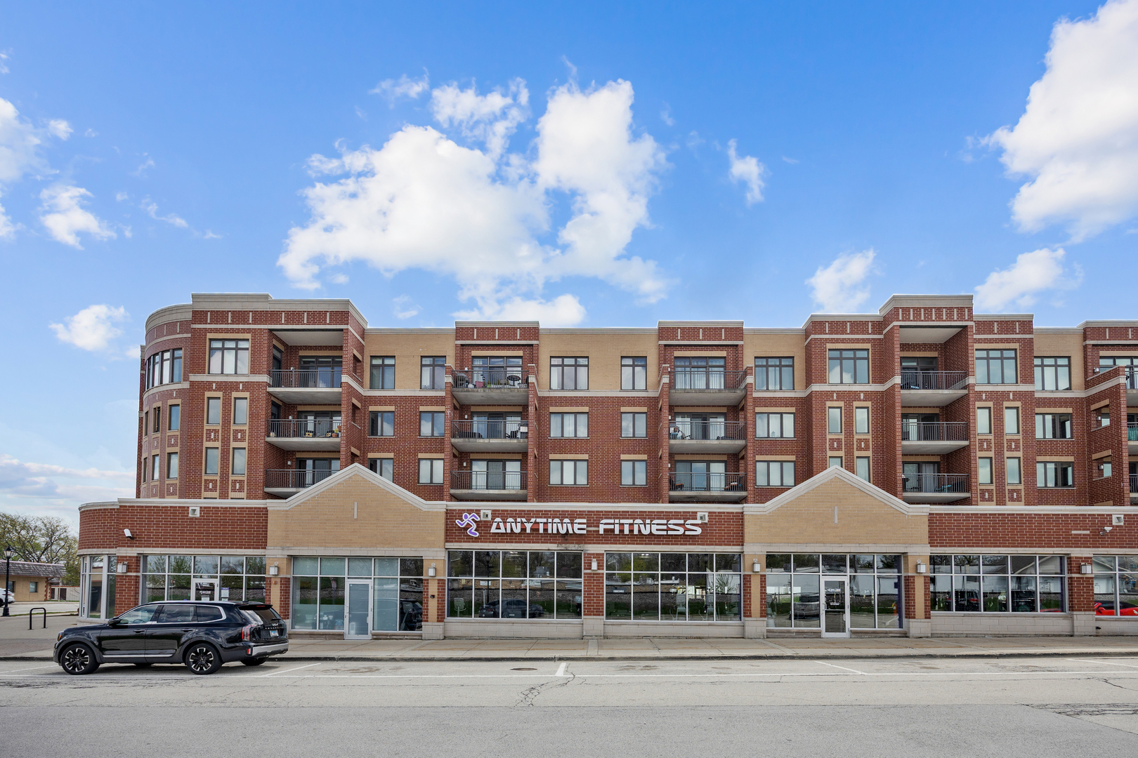 225 Main Street #216, Roselle, IL 60172