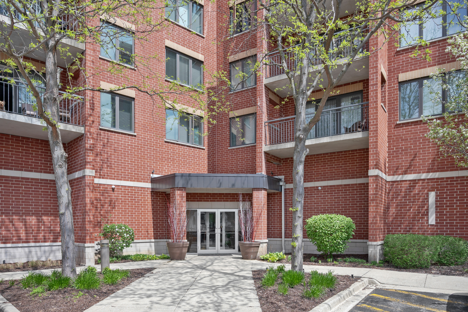 225 Main Street #216, Roselle, IL 60172