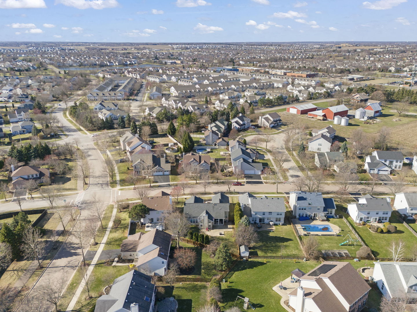 2132 Colonial Street, Aurora, IL 60503