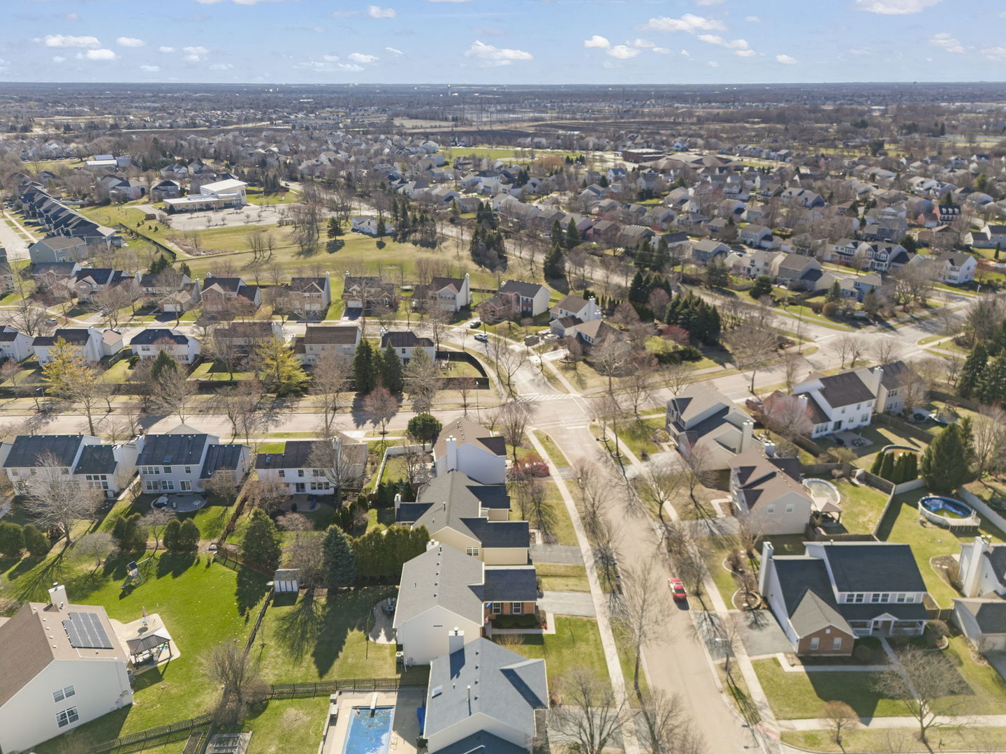 2132 Colonial Street, Aurora, IL 60503