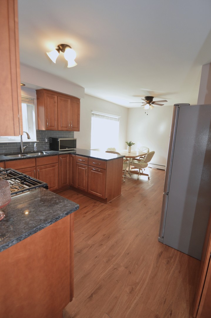 10332 Elizabeth Street #1, Westchester, IL 60154