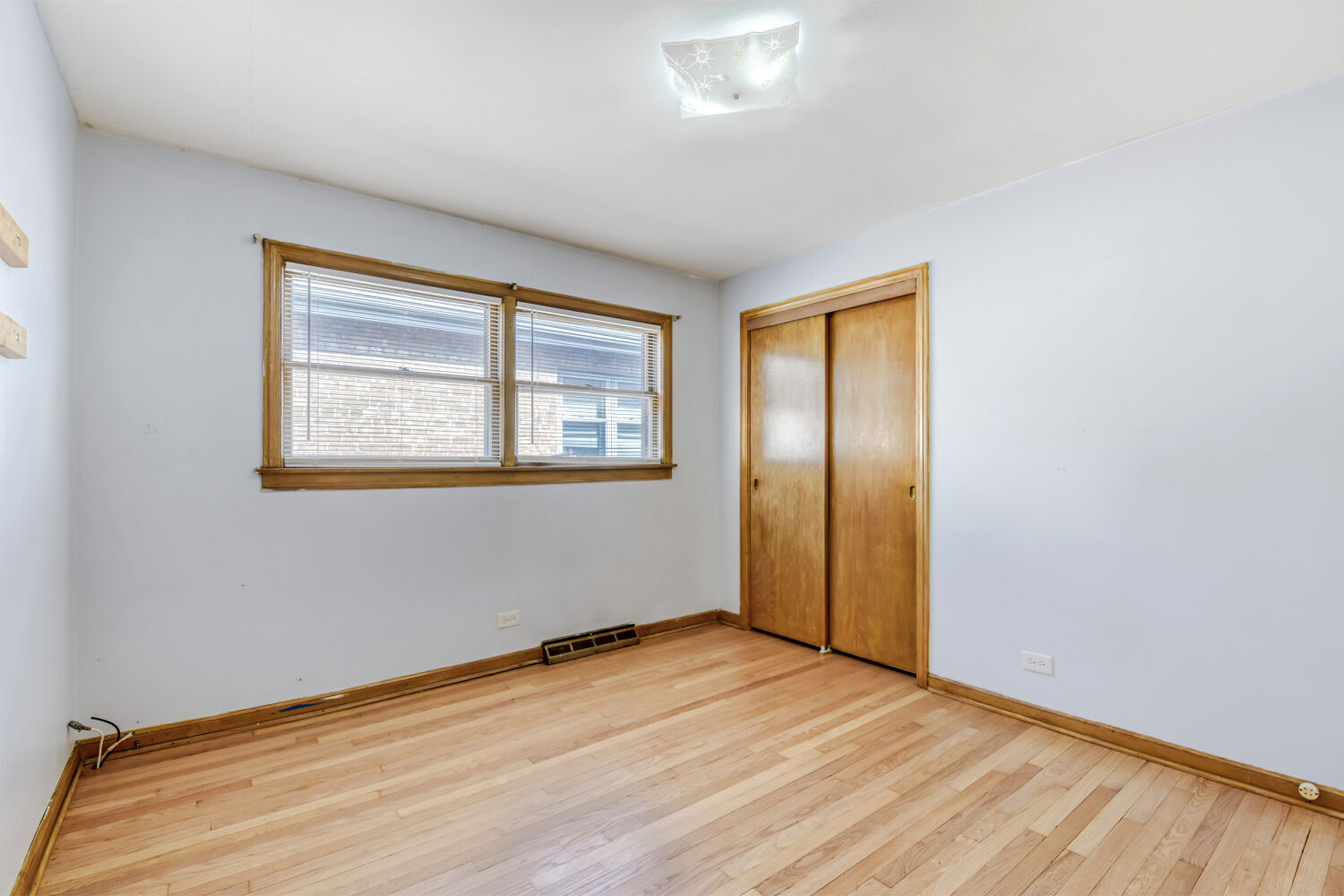 8641 S Jeffery Boulevard, Chicago, IL 60617