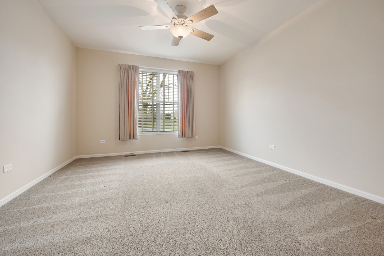 3707 Idlewild Lane, Naperville, IL 60564