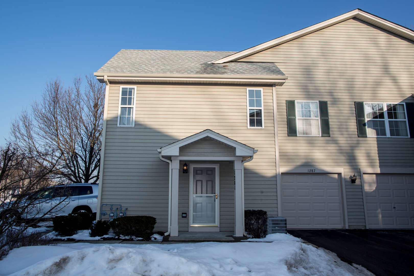 1281 Orleans Drive, Mundelein, IL 60060