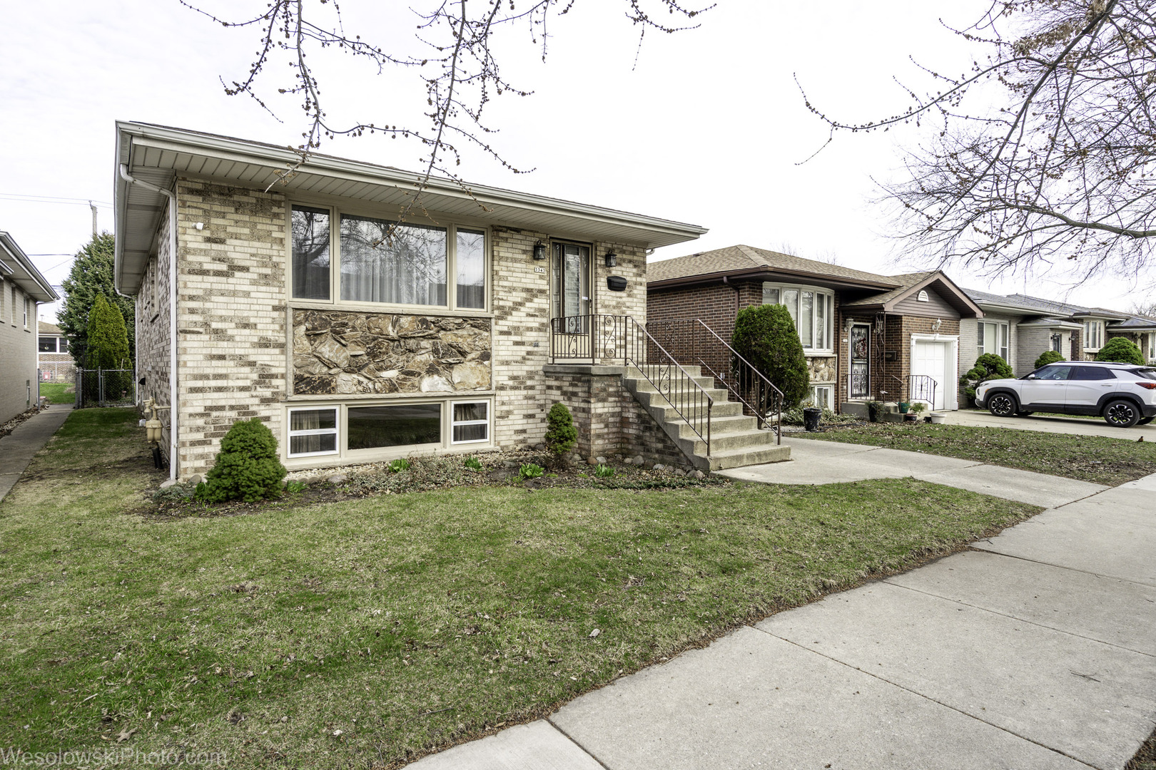 3343 N NORMANDY Avenue, Chicago, IL 60634