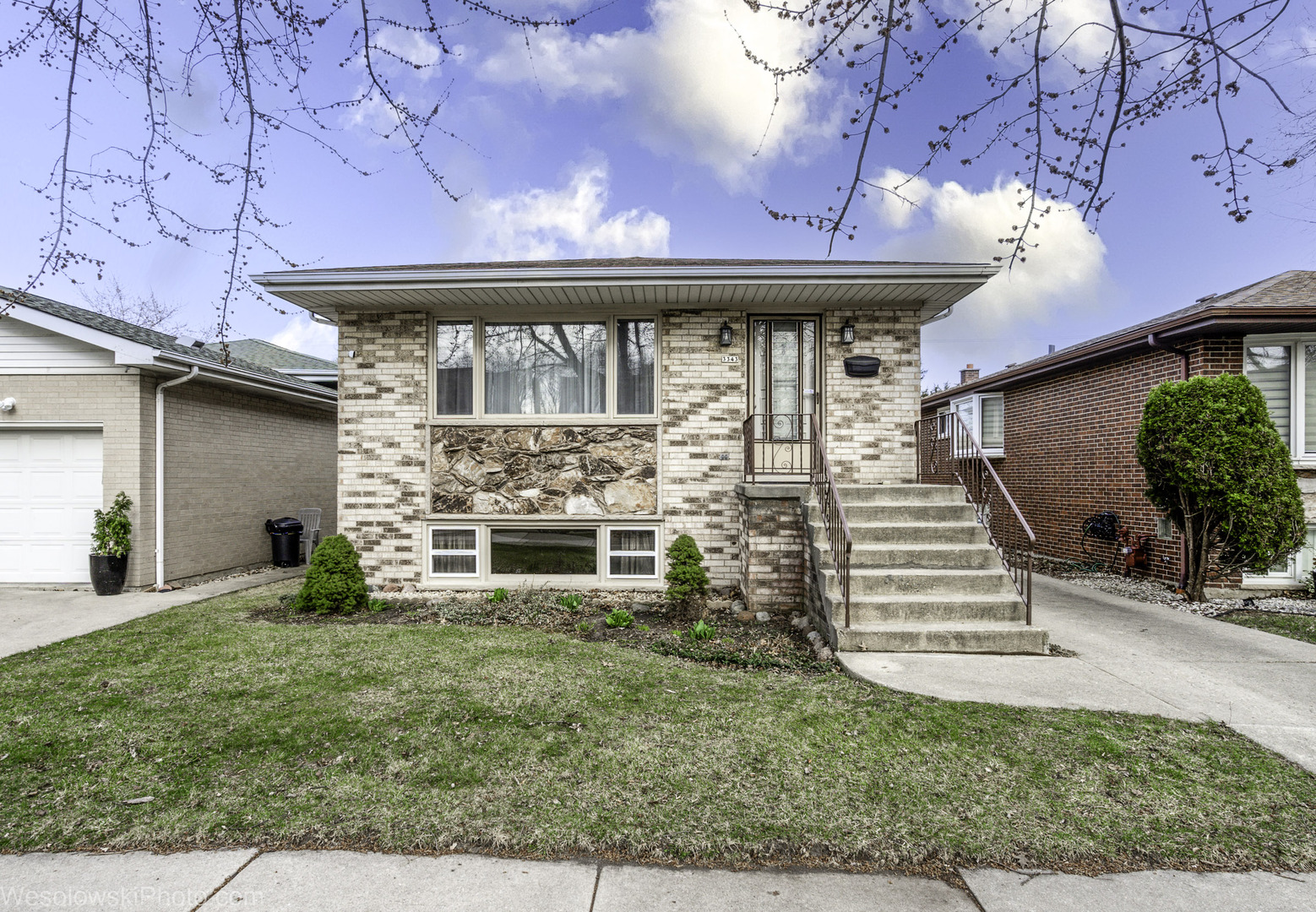 3343 N NORMANDY Avenue, Chicago, IL 60634
