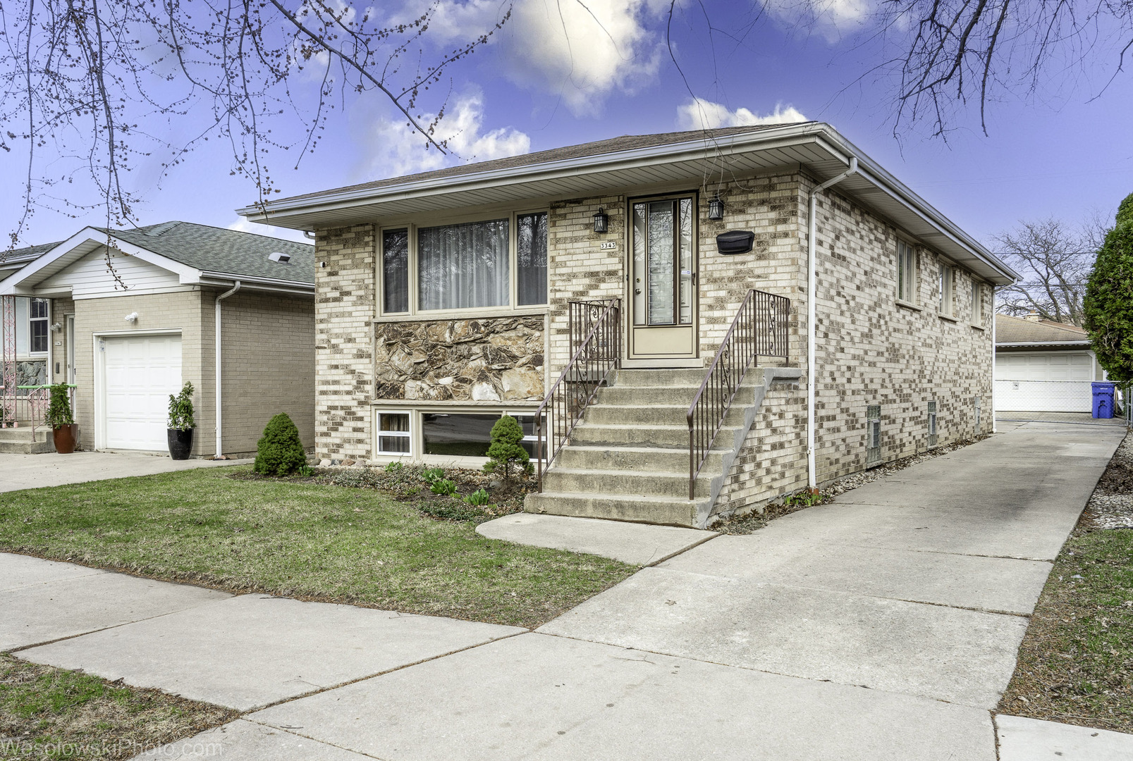 3343 N NORMANDY Avenue, Chicago, IL 60634