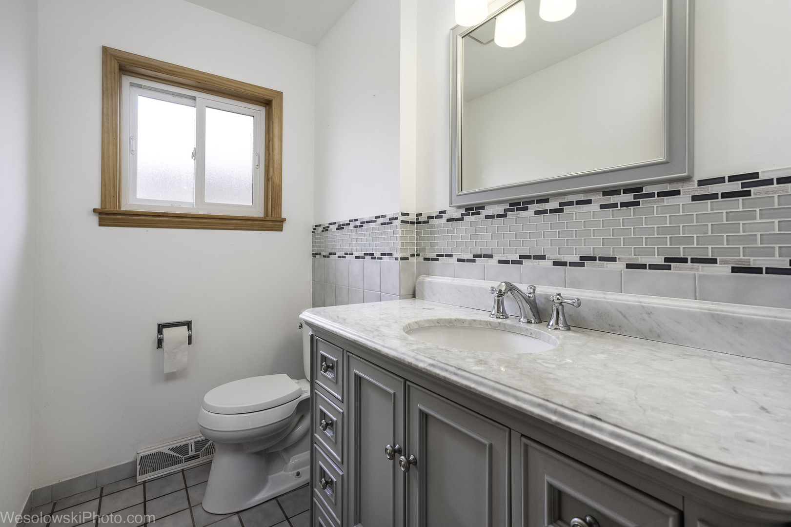 3343 N NORMANDY Avenue, Chicago, IL 60634