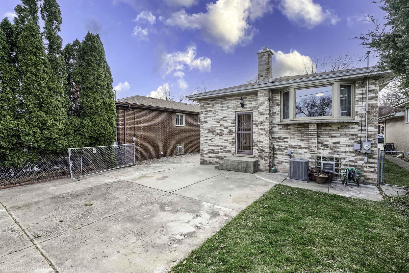 3343 N NORMANDY Avenue, Chicago, IL 60634