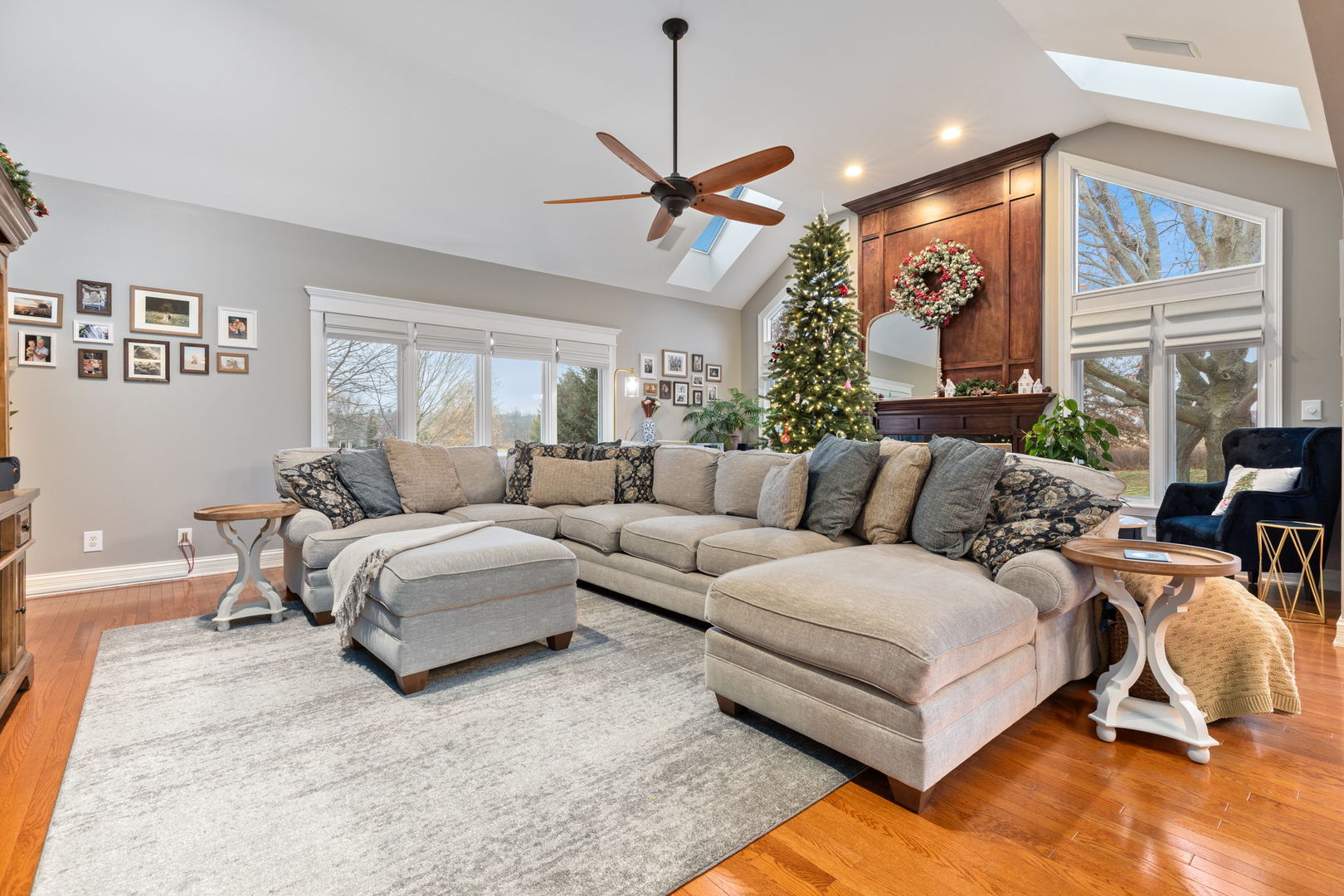 6N680 Somerset Drive, St. Charles, IL 60175