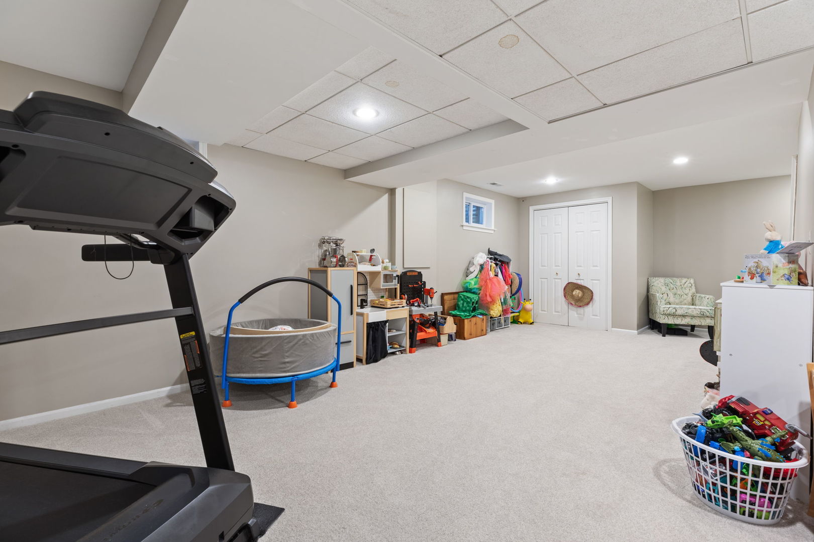 6N680 Somerset Drive, St. Charles, IL 60175