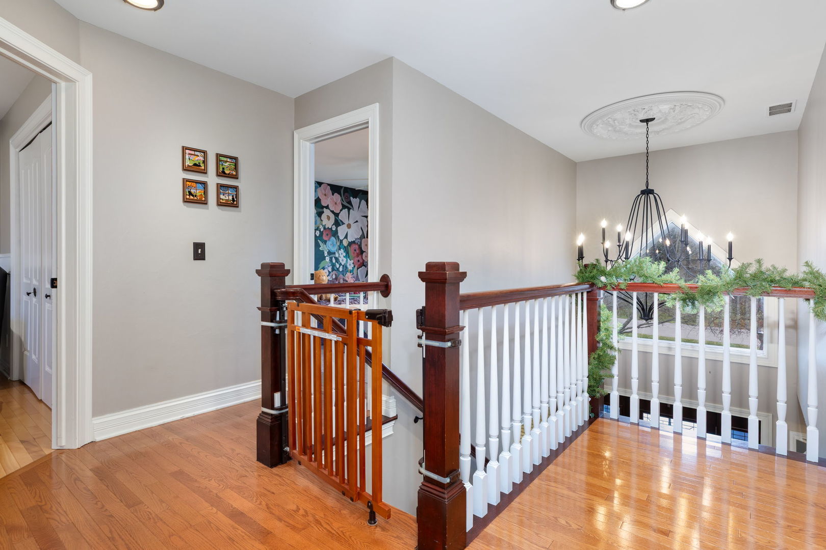 6N680 Somerset Drive, St. Charles, IL 60175