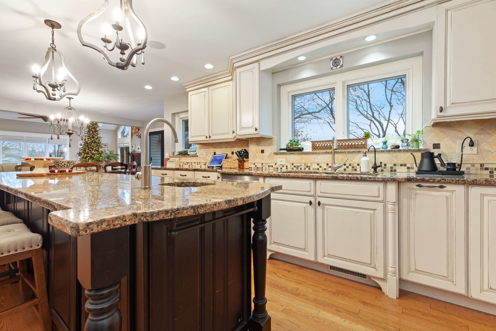 6N680 Somerset Drive, St. Charles, IL 60175