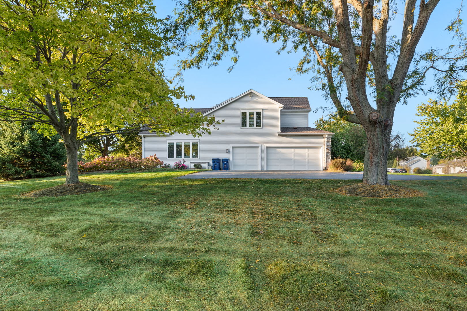 6N680 Somerset Drive, St. Charles, IL 60175