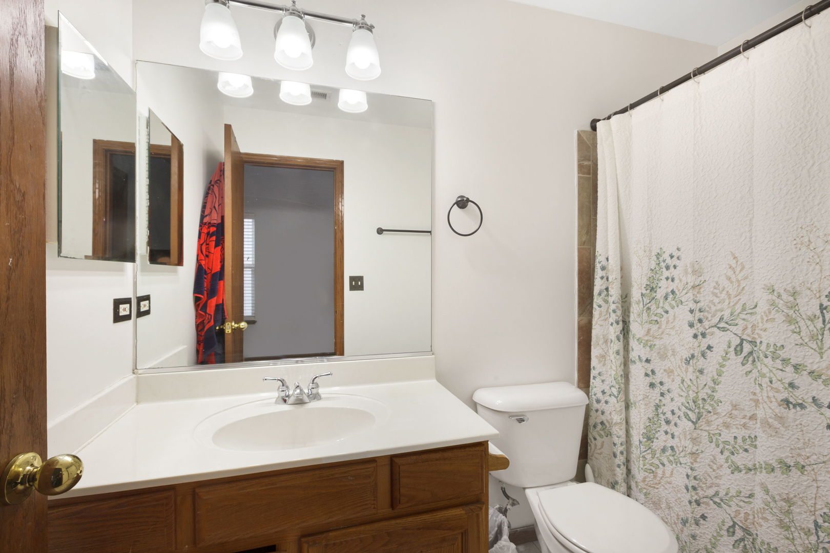 75 Woodland Park Circle, Gilberts, IL 60136