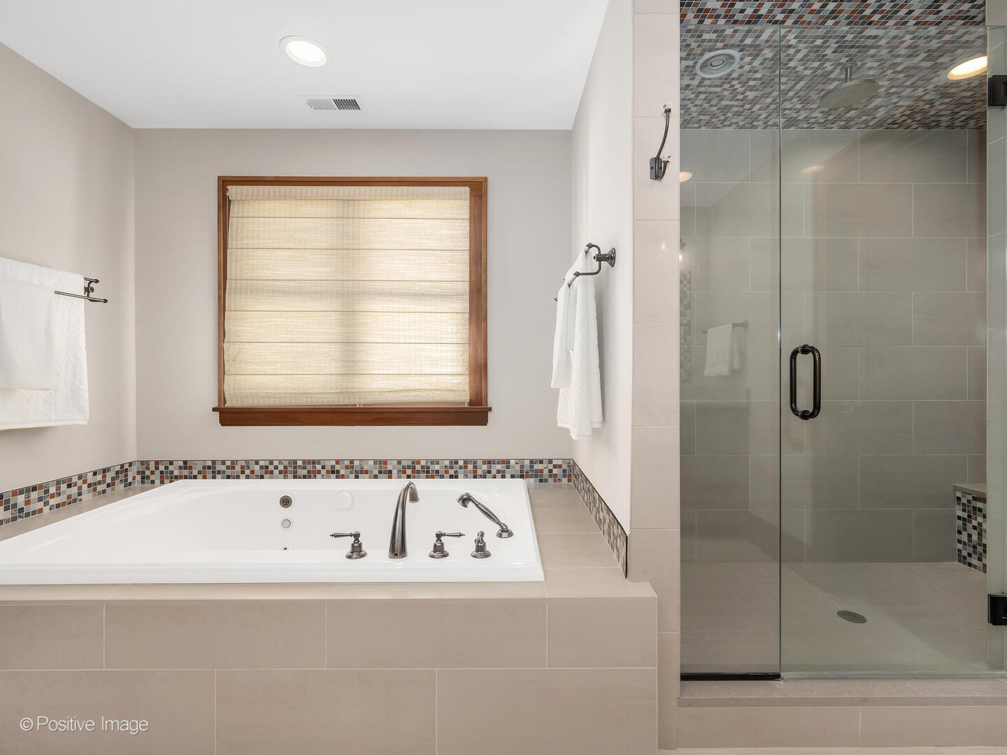 652 S Fairview Avenue, Elmhurst, IL 60126