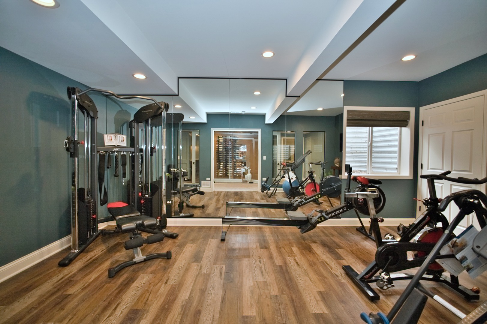 10 Raes Creek Court, Bolingbrook, IL 60490