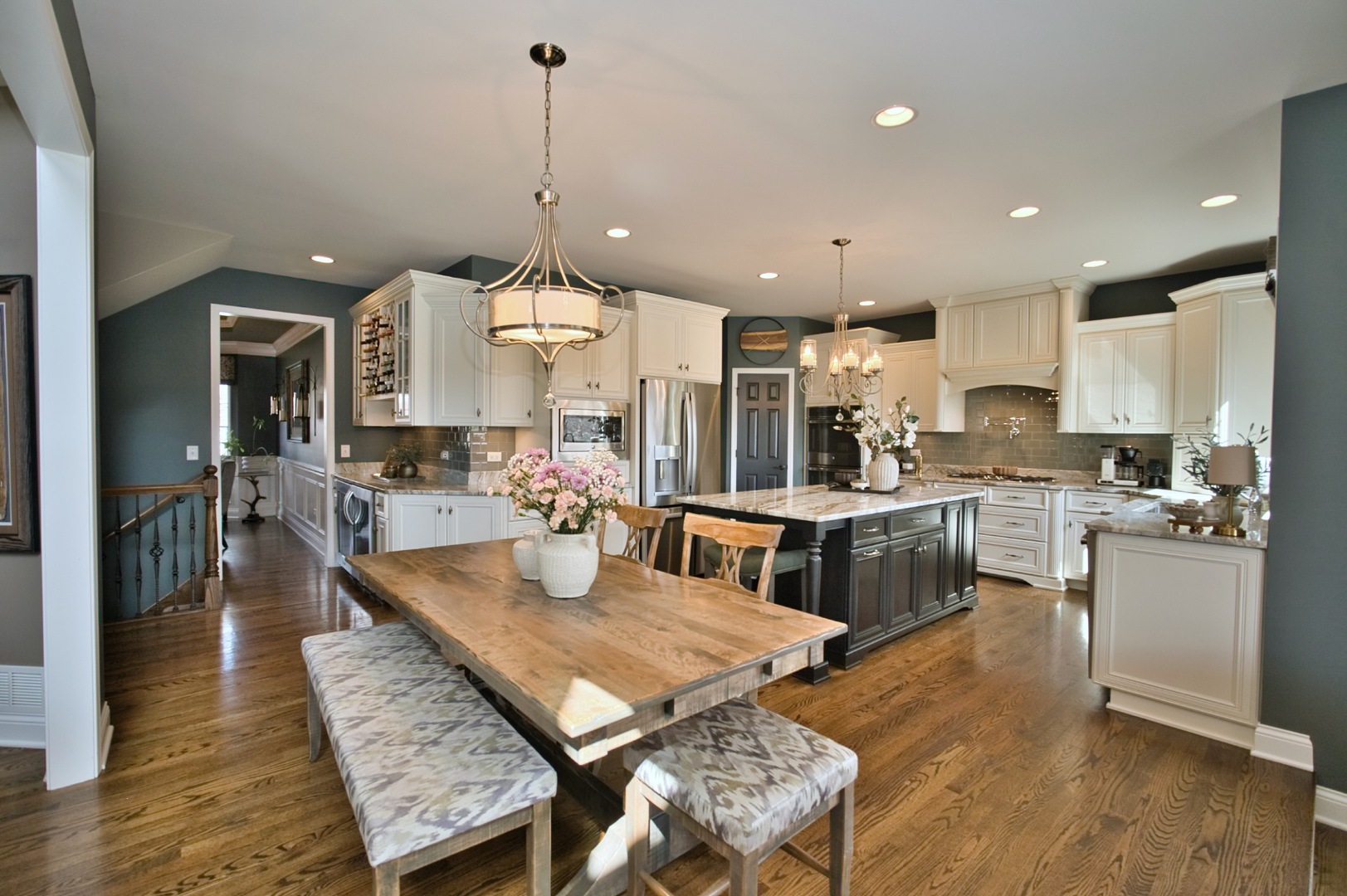 10 Raes Creek Court, Bolingbrook, IL 60490