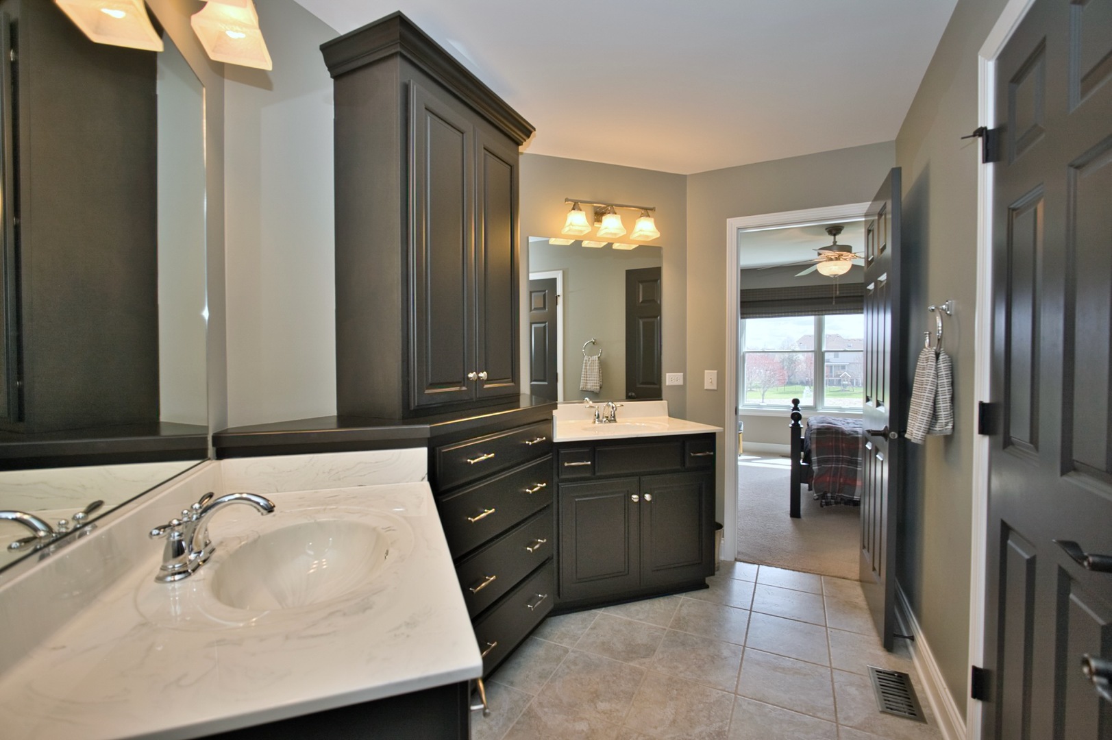 10 Raes Creek Court, Bolingbrook, IL 60490