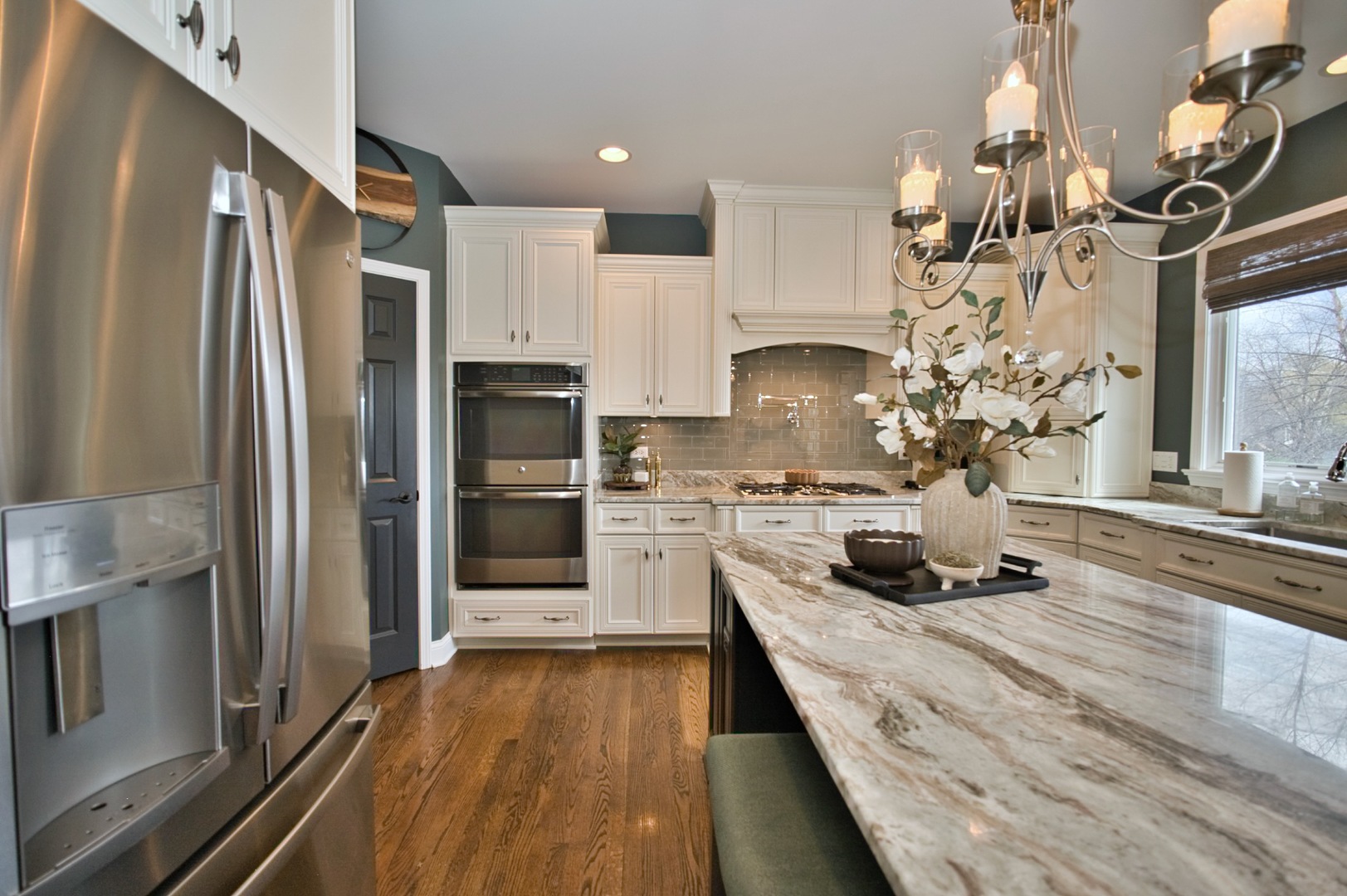 10 Raes Creek Court, Bolingbrook, IL 60490