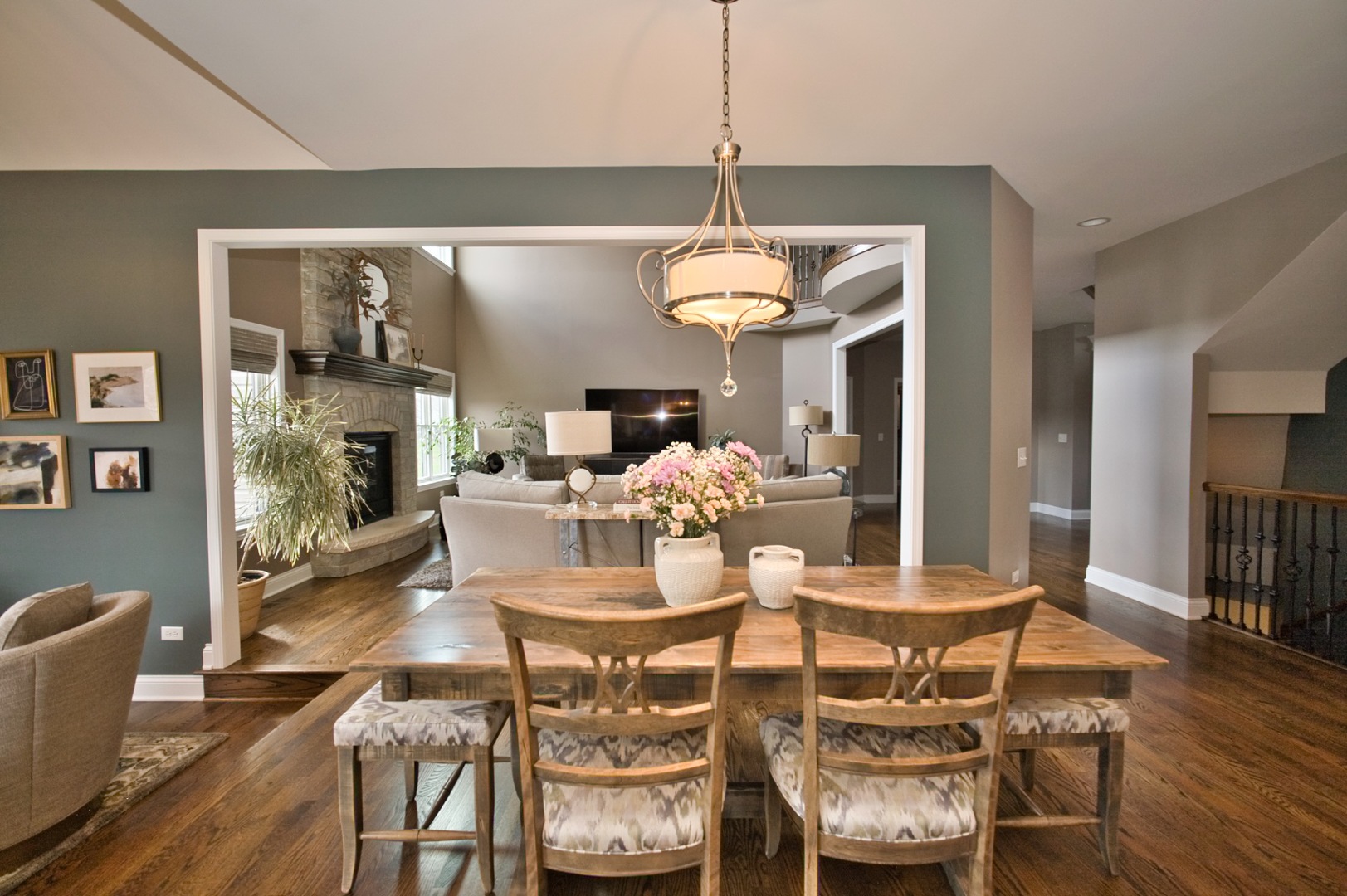 10 Raes Creek Court, Bolingbrook, IL 60490