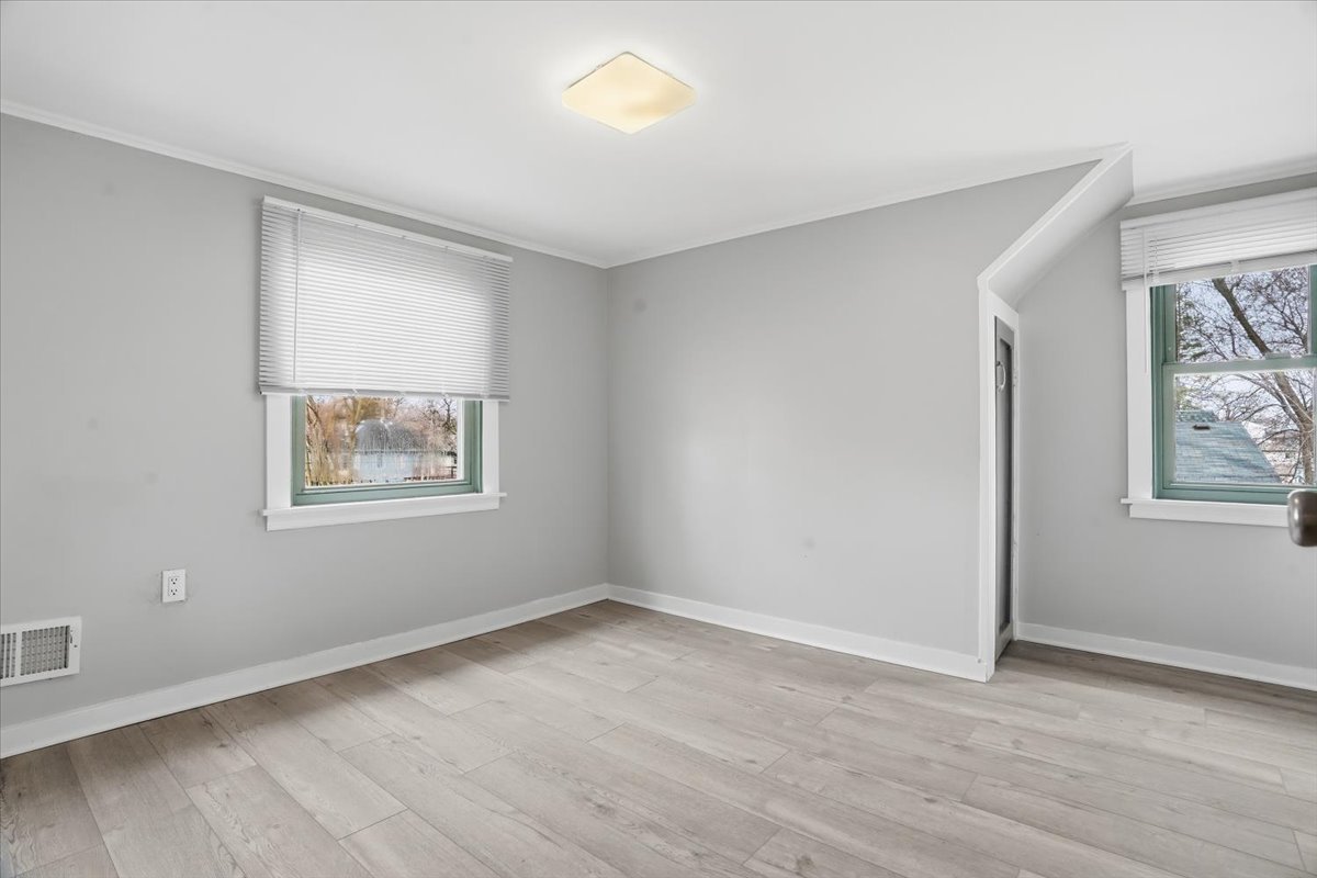 510 Forest Glen Drive, Round Lake Park, IL 60073