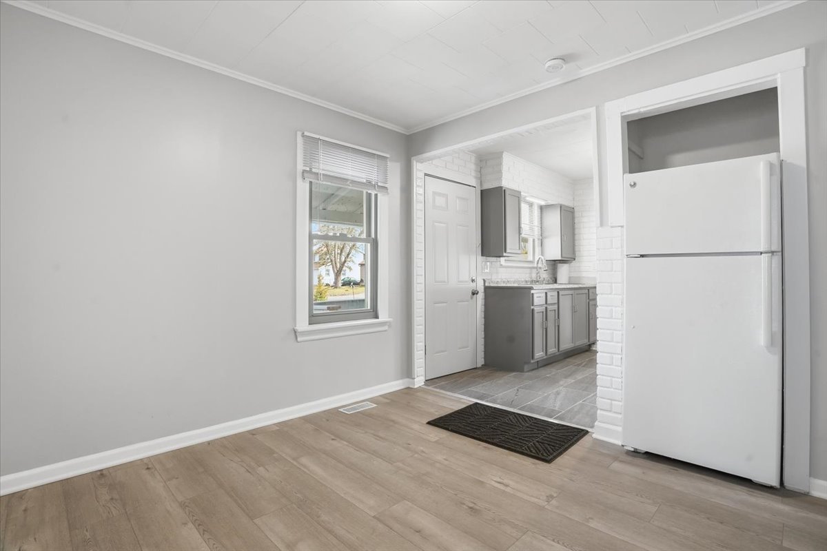 510 Forest Glen Drive, Round Lake Park, IL 60073