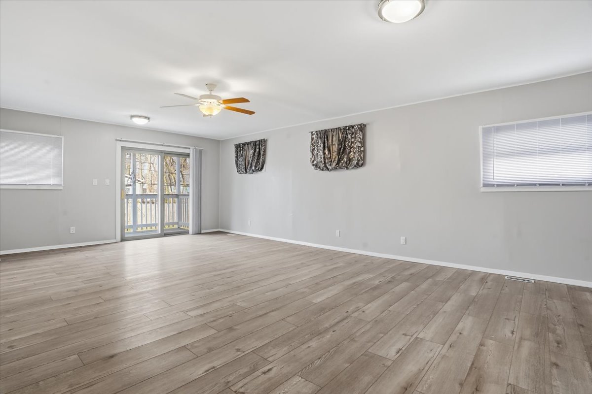 510 Forest Glen Drive, Round Lake Park, IL 60073