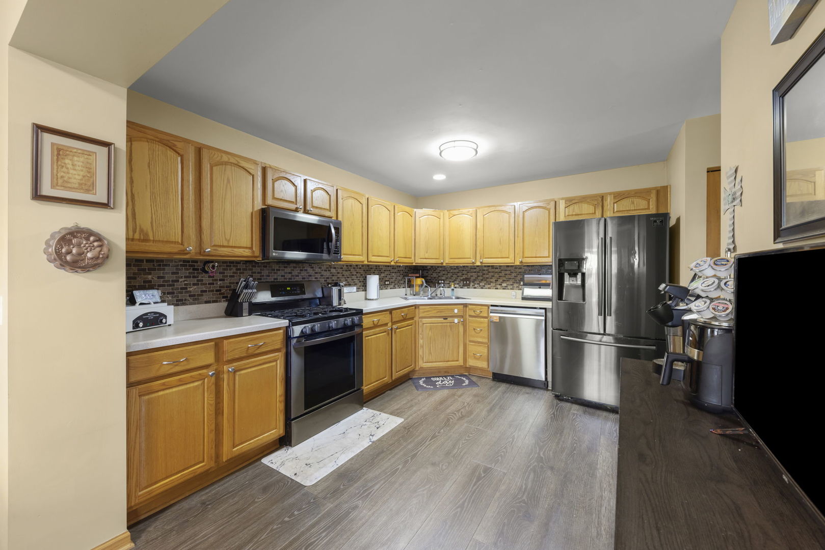 1989 Waverly Way, Montgomery, IL 60538