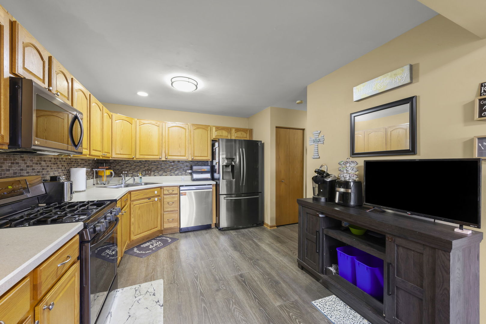 1989 Waverly Way, Montgomery, IL 60538