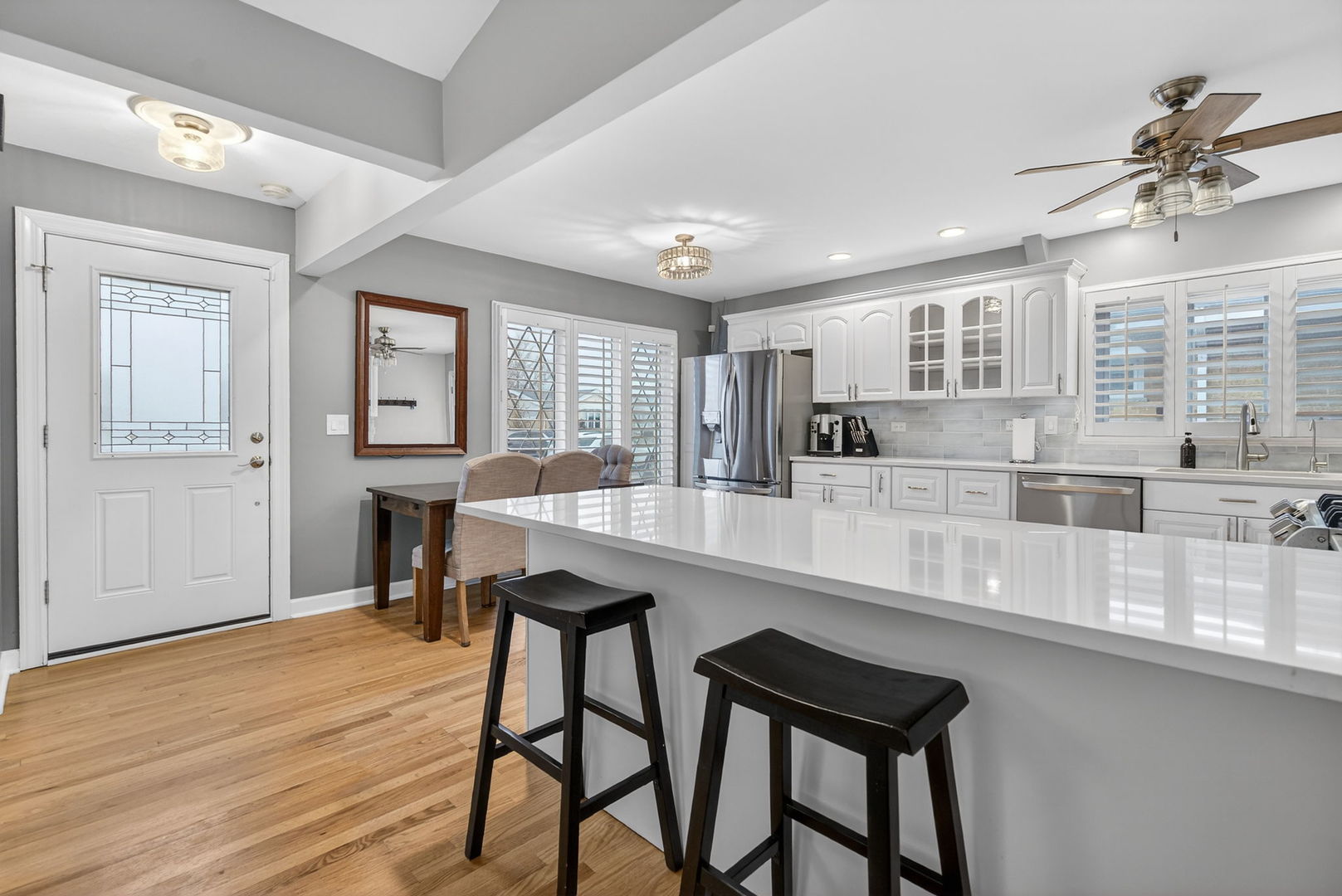 10845 Claridge Avenue, Westchester, IL 60154