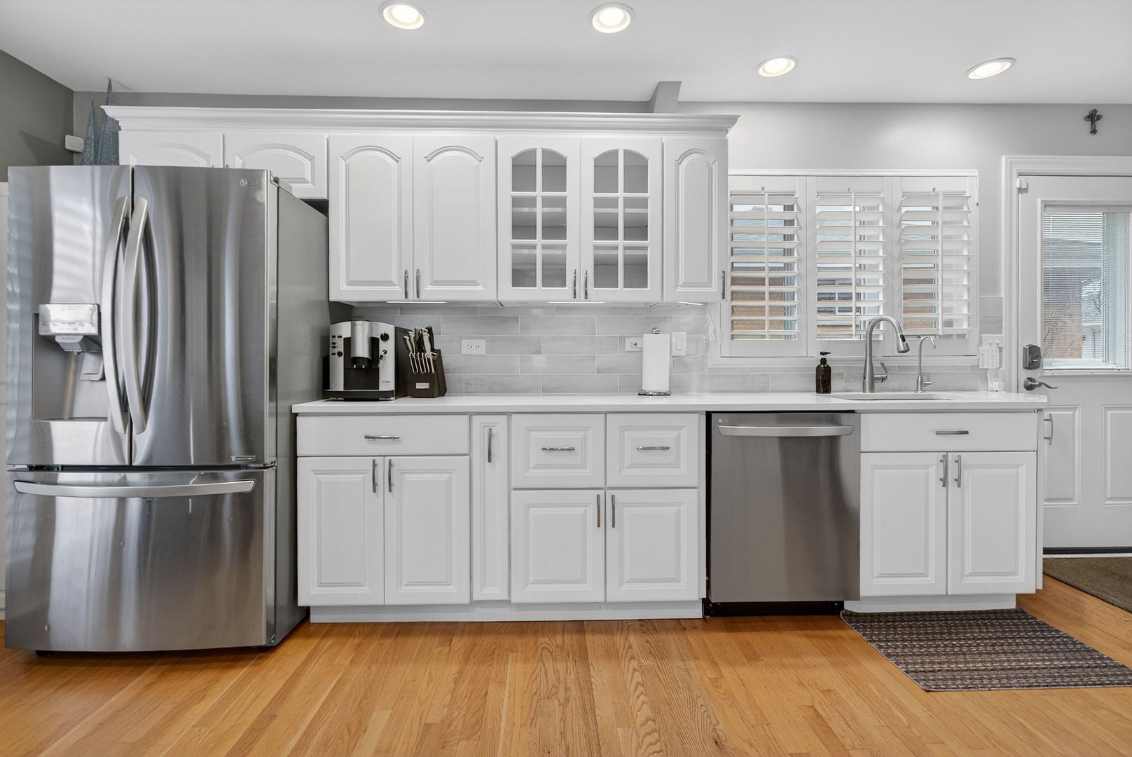 10845 Claridge Avenue, Westchester, IL 60154