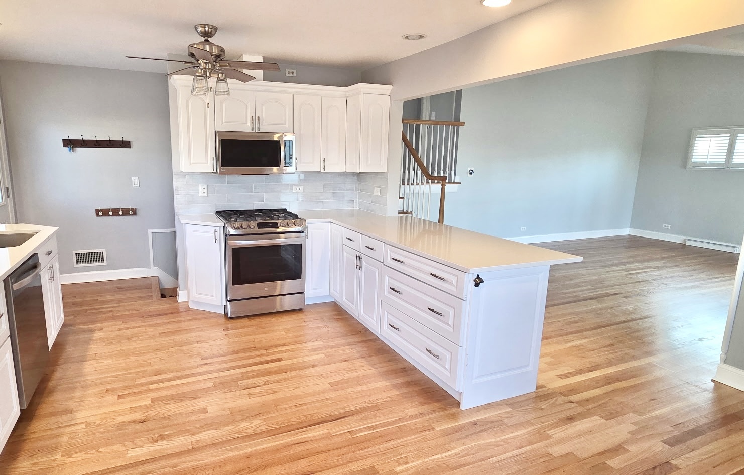 10845 Claridge Avenue, Westchester, IL 60154