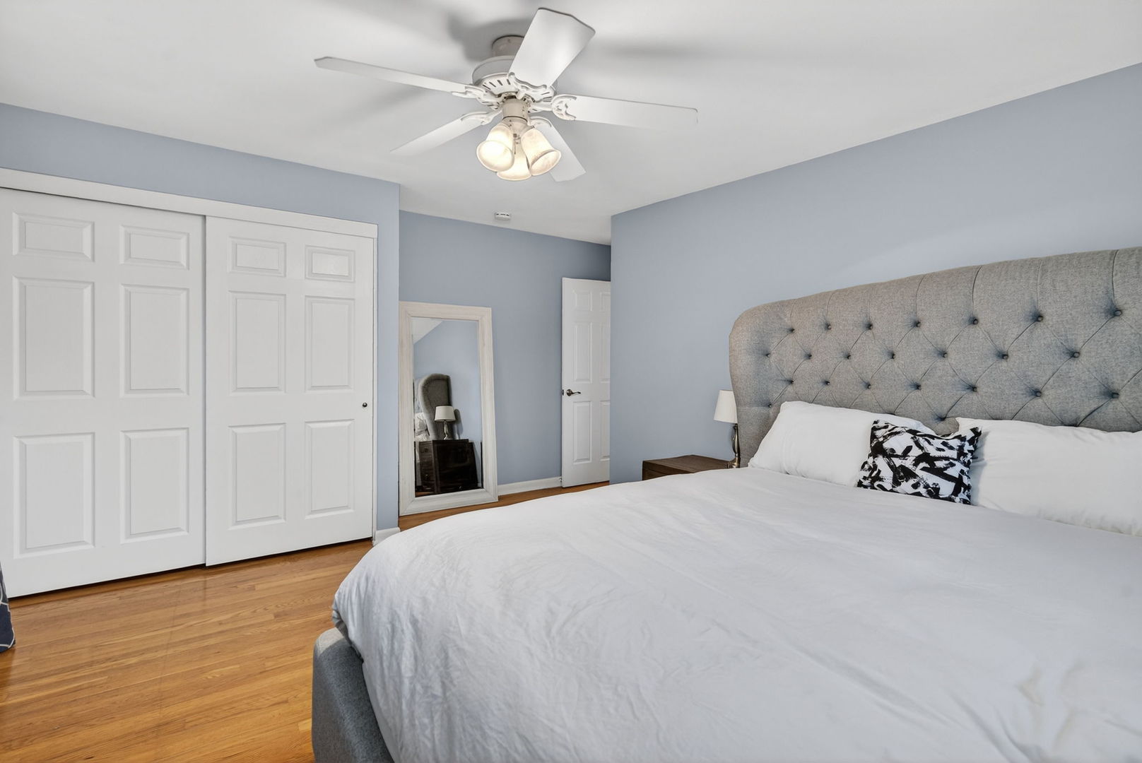 10845 Claridge Avenue, Westchester, IL 60154