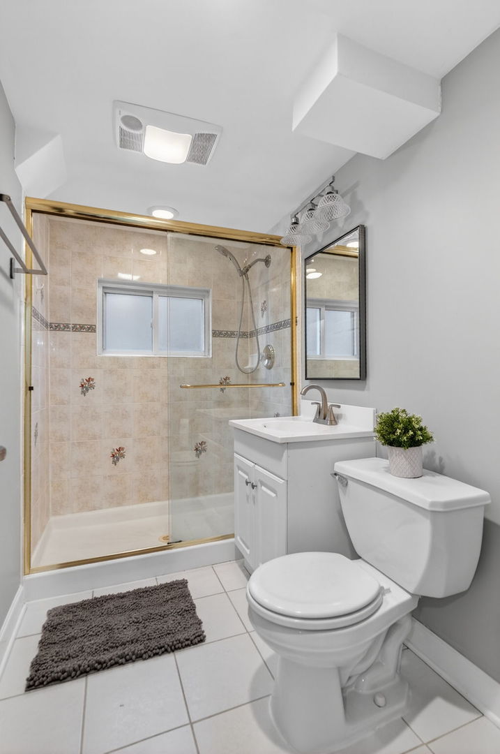 10845 Claridge Avenue, Westchester, IL 60154