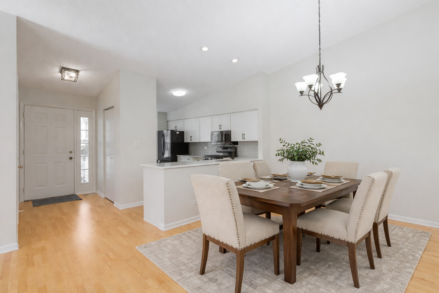 314 Whitewood Drive, Streamwood, IL 60107