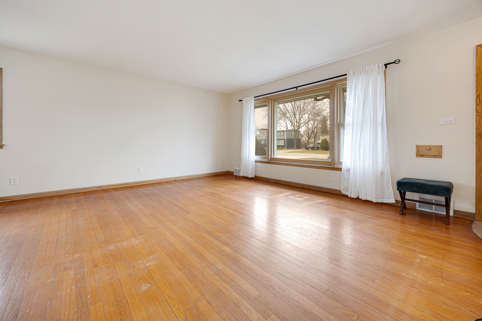 2701 Lee Street, Melrose Park, IL 60164