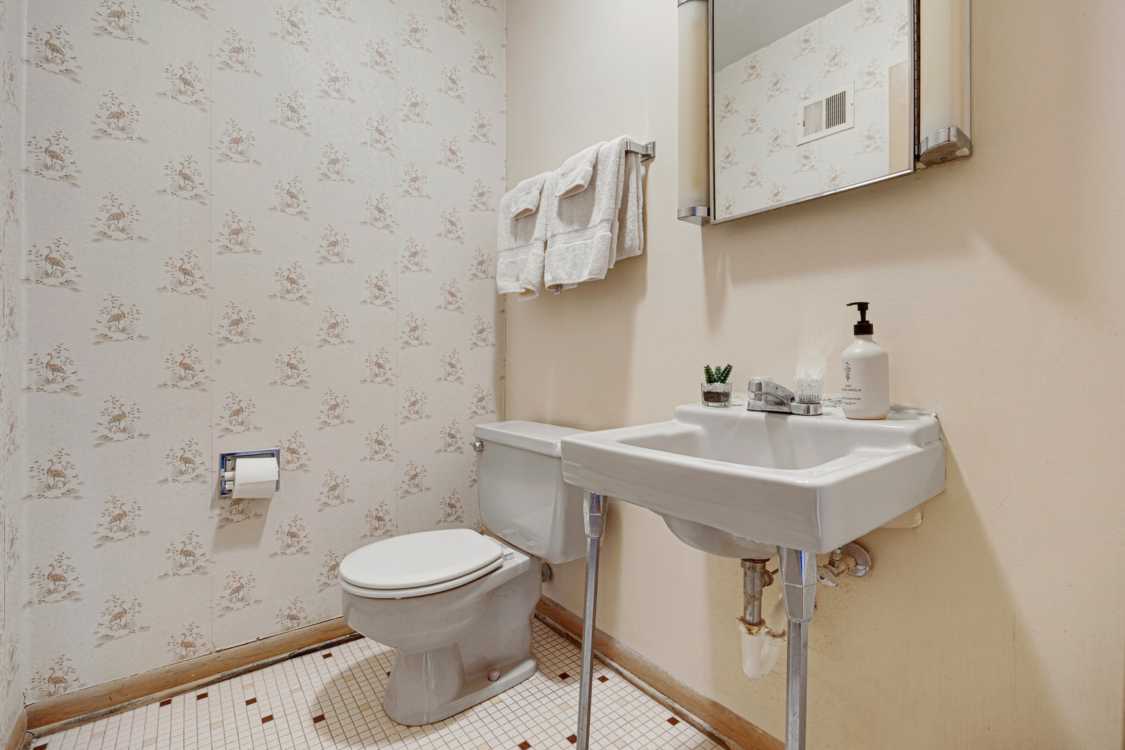 2701 Lee Street, Melrose Park, IL 60164