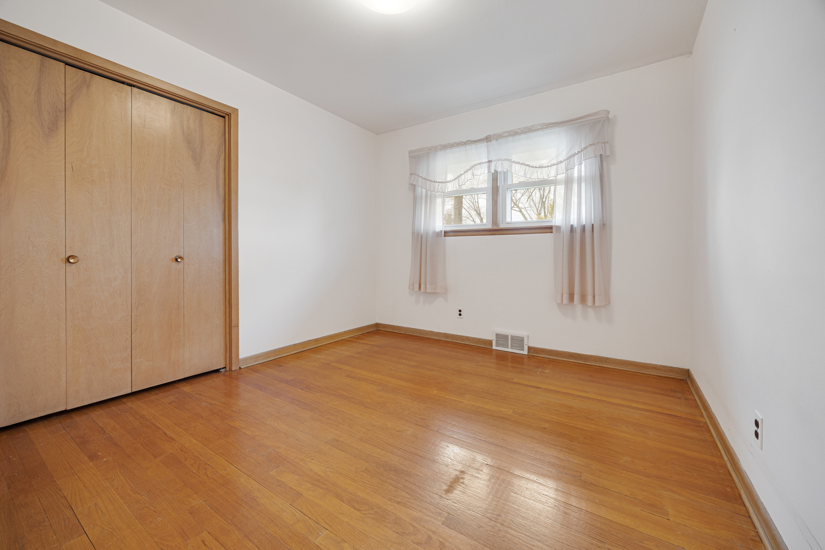 2701 Lee Street, Melrose Park, IL 60164