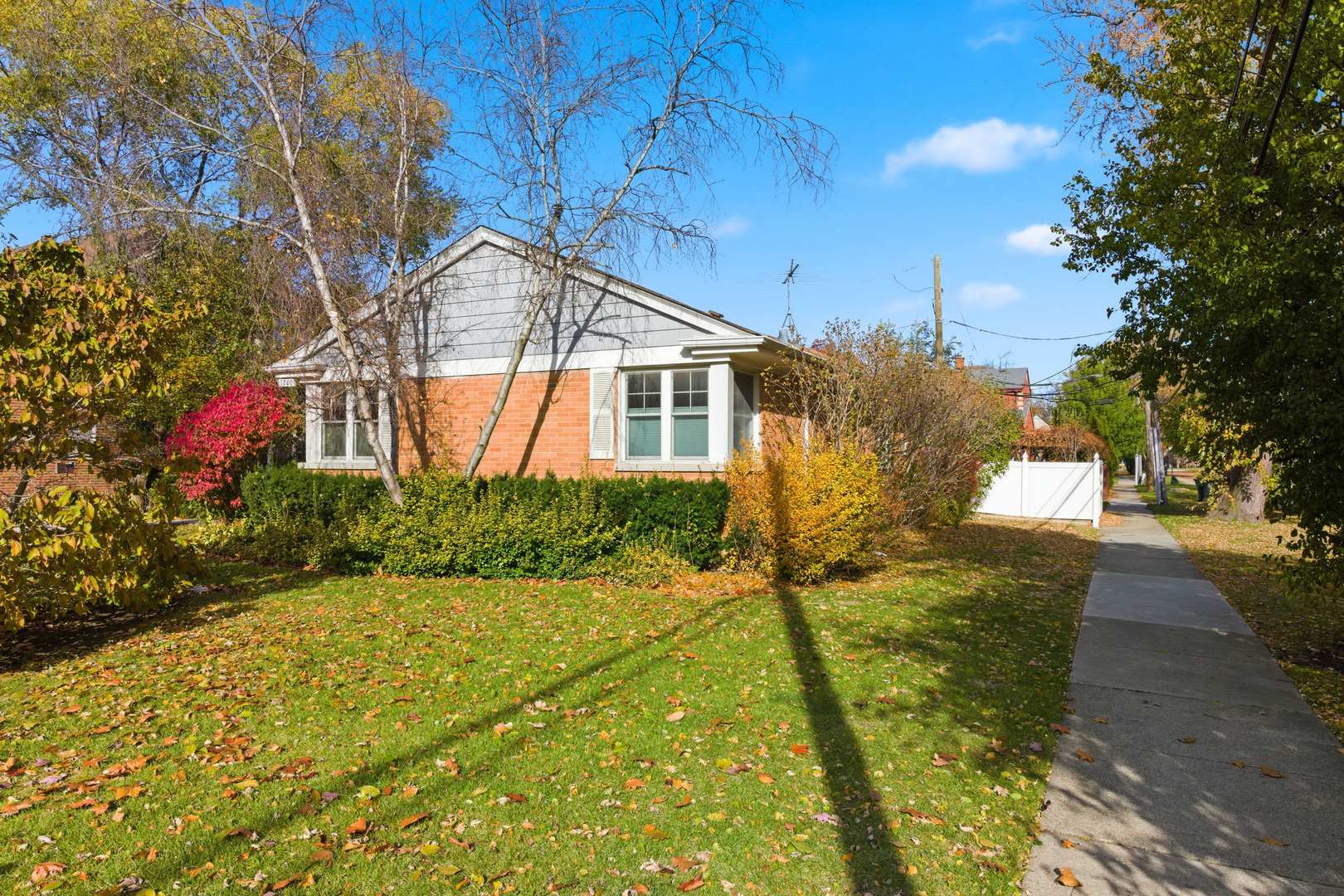 1700 Marguerite Street, Park Ridge, IL 60068