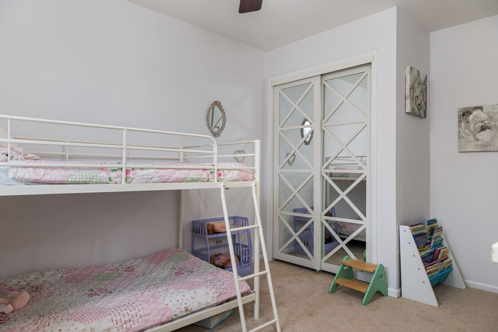 1N264 Darling Street, Carol Stream, IL 60188