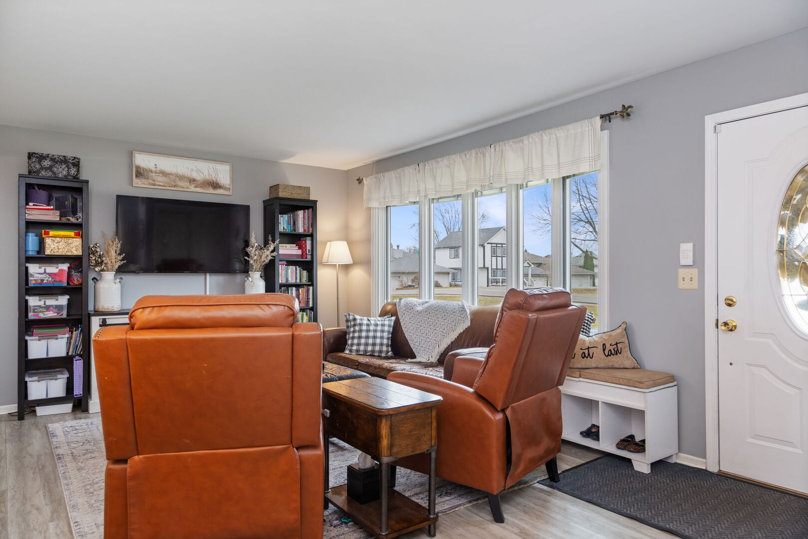 1N264 Darling Street, Carol Stream, IL 60188