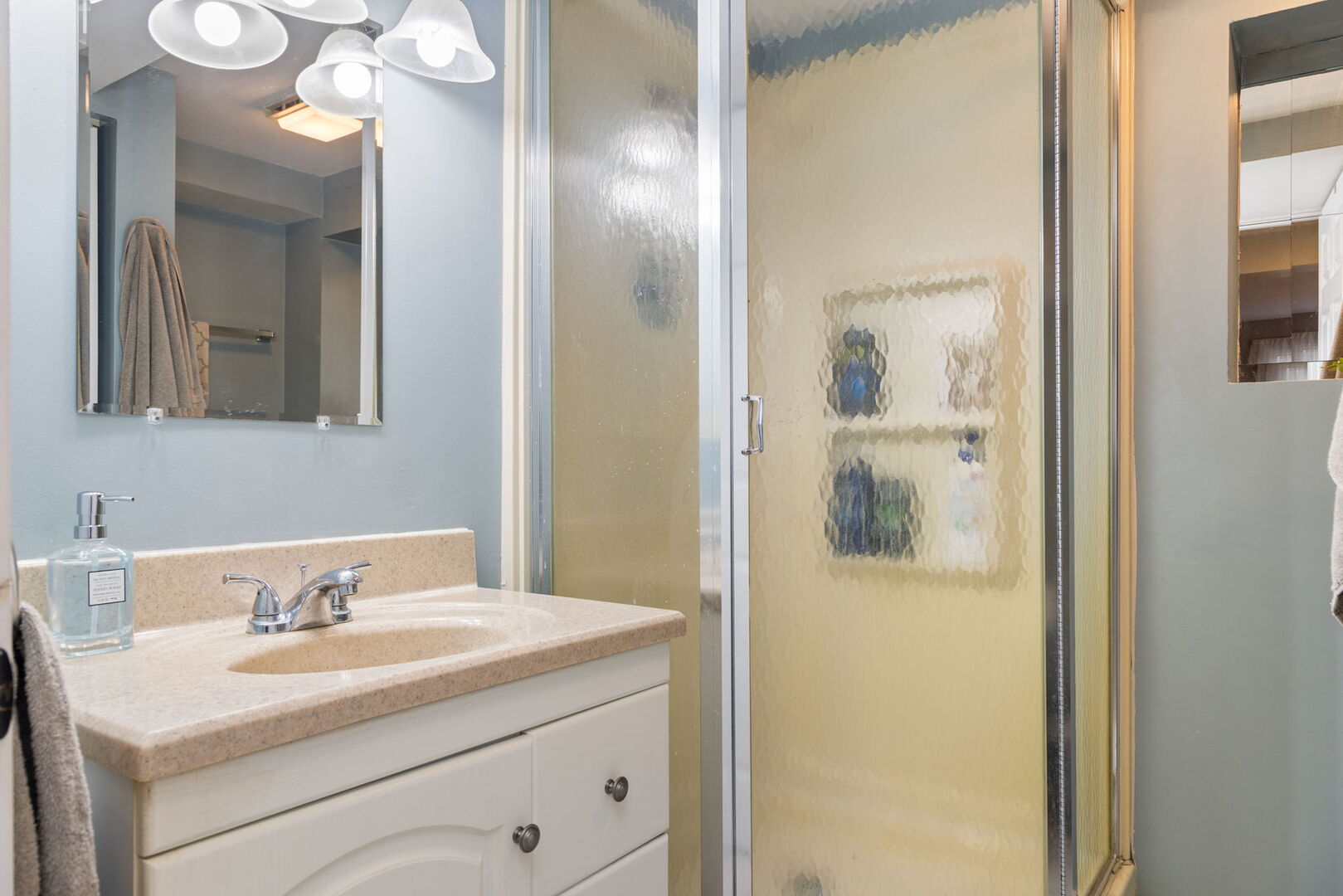 1N264 Darling Street, Carol Stream, IL 60188