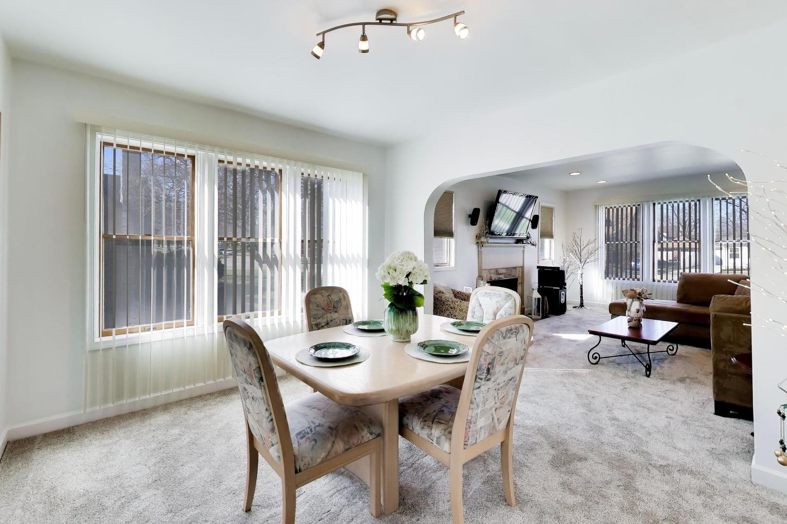 8039 Forest Avenue, Munster, IN 46321