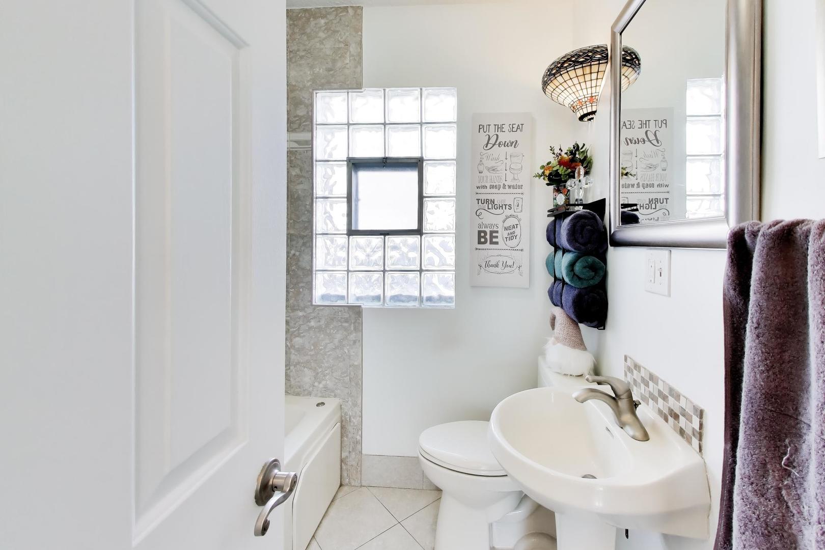 8039 Forest Avenue, Munster, IN 46321