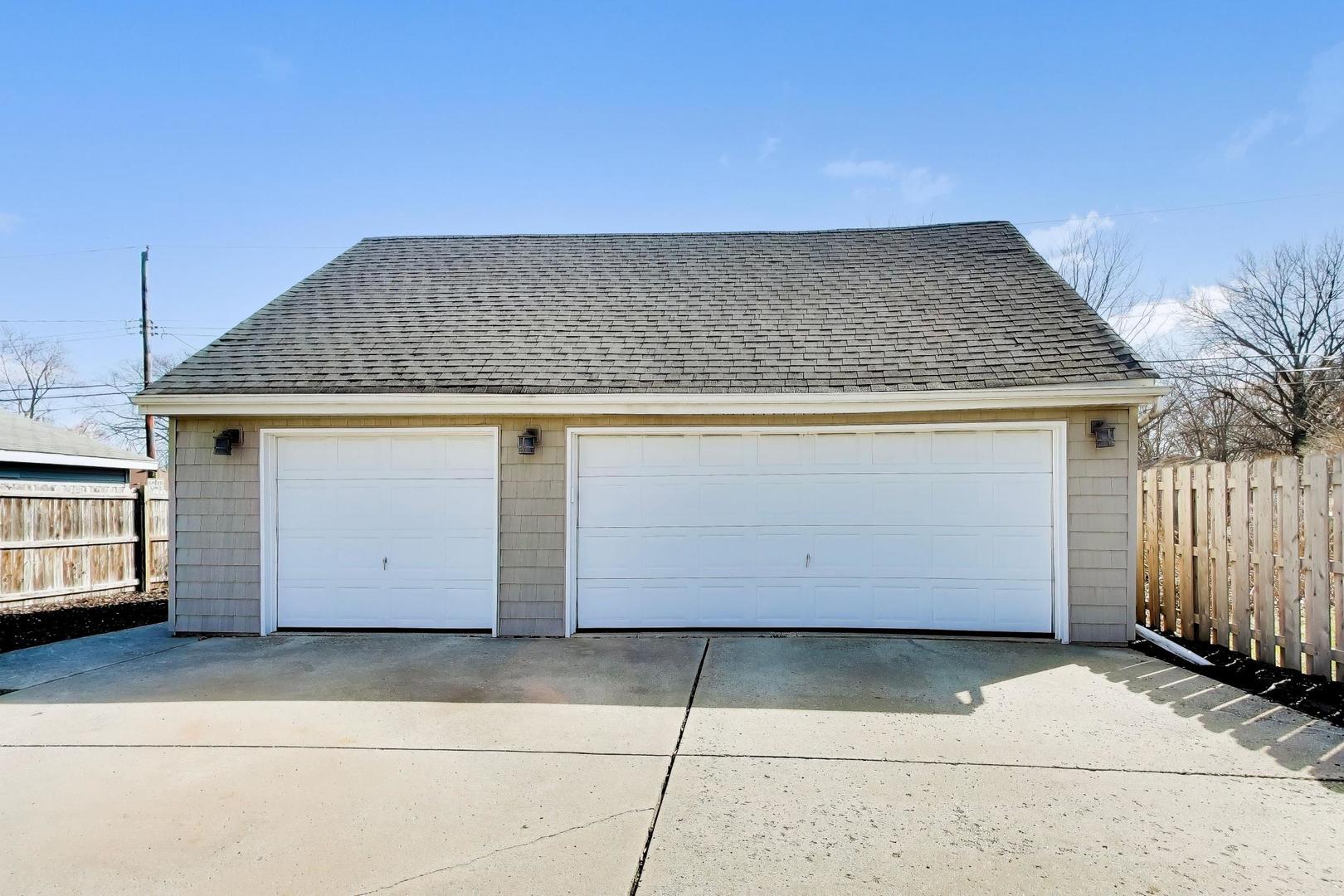 8039 Forest Avenue, Munster, IN 46321