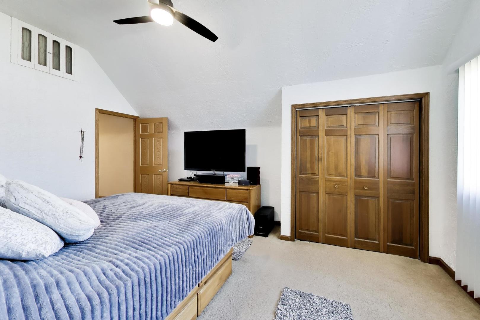 8039 Forest Avenue, Munster, IN 46321