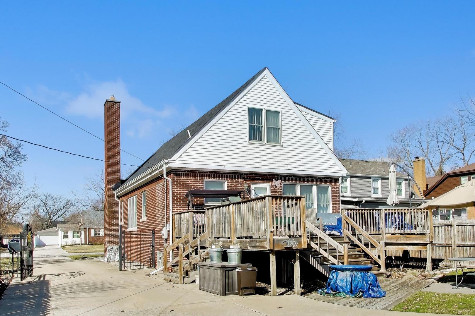 8039 Forest Avenue, Munster, IN 46321